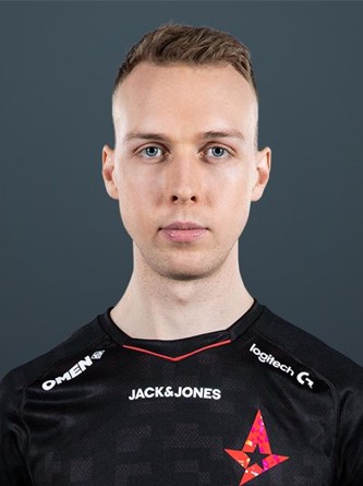 Gla1ve gaming setup profile photo