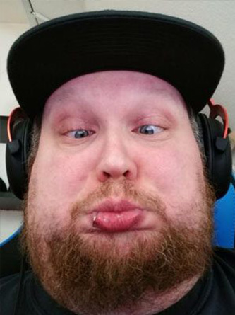 Hckerjack gaming setup profile photo