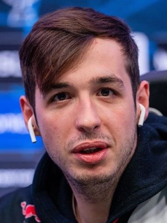 kennyS gaming setup profile photo