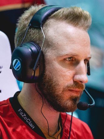 olofmeister gaming setup profile photo