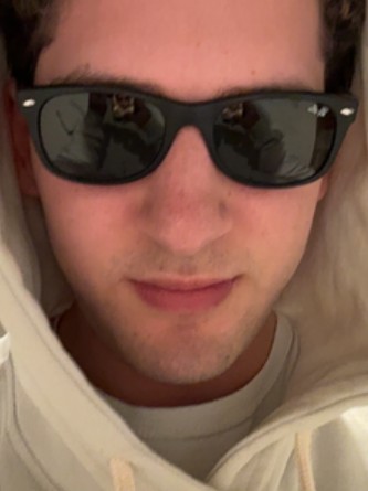 Ricci gaming setup profile photo