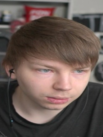 StRoGo gaming setup profile photo